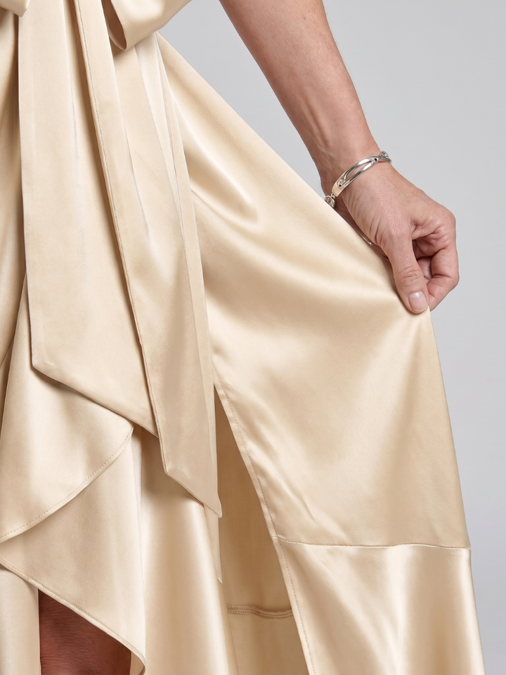 Honora | Vestito Midi Asimmetrico con Collo Halter