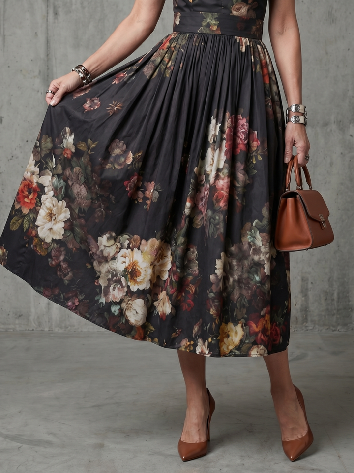 Greta | Abito Midi Plissettato a Fiori con Collo Alto e Fessura