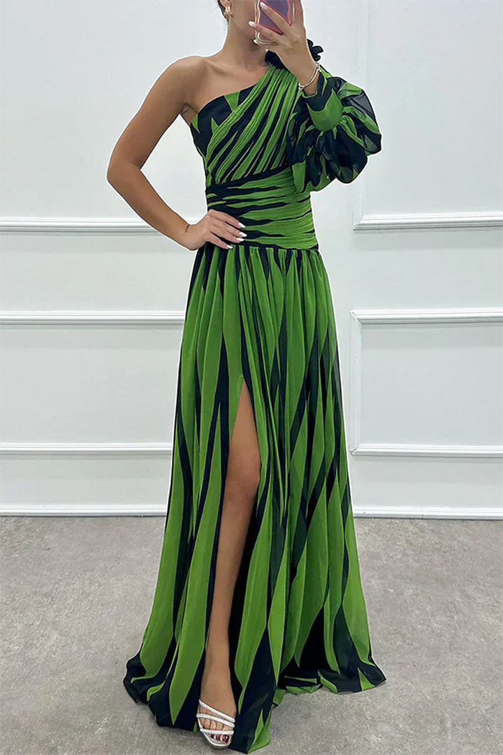 Ellis & Johnson™ | Elegante Abito Maxi a Righe con Spalla Scoperta
