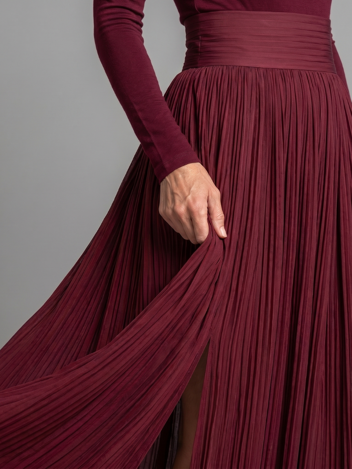 Lana | Abito midi a maniche lunghe con collo alto e vita definita