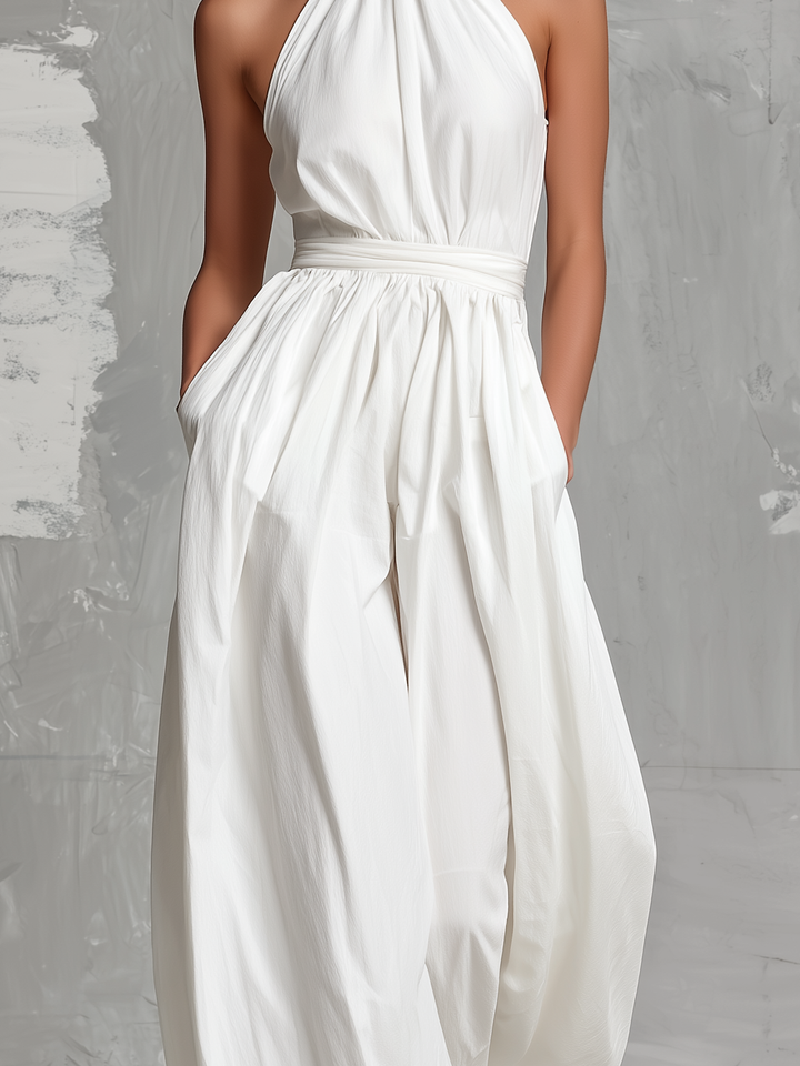 Combinazione elegante bianca tessuta, senza maniche, con colletto a halter