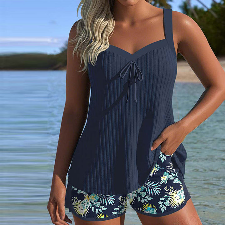 Bloom | Tankini a righe con pantaloni da spiaggia coordinati