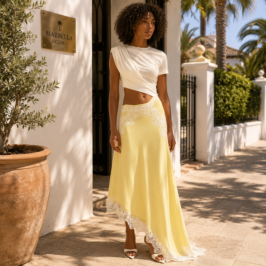 REINA|ABITO CON PIZZO