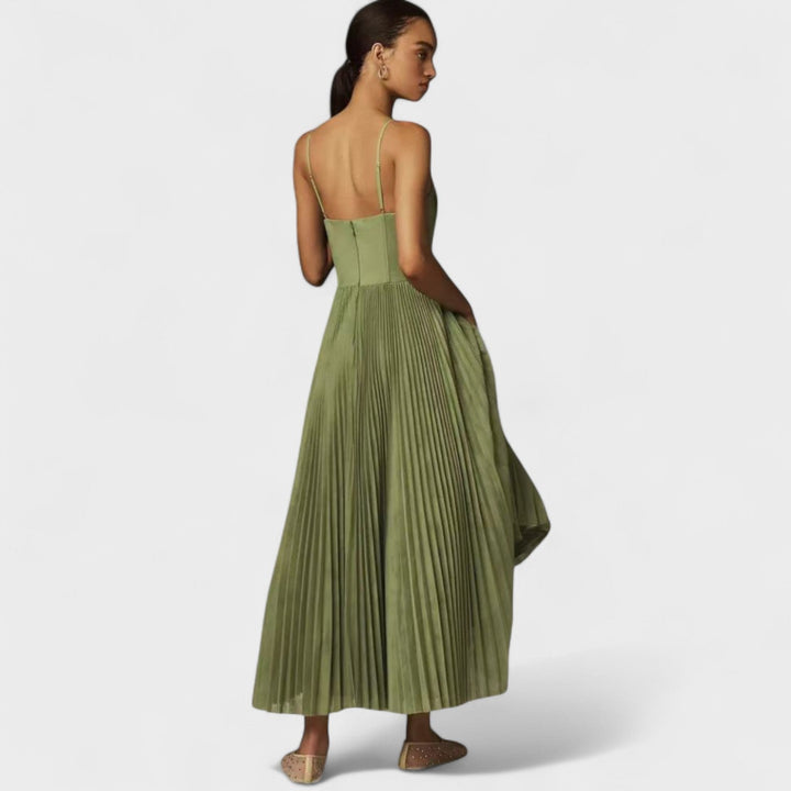 Elodie - Il vestito con eleganza