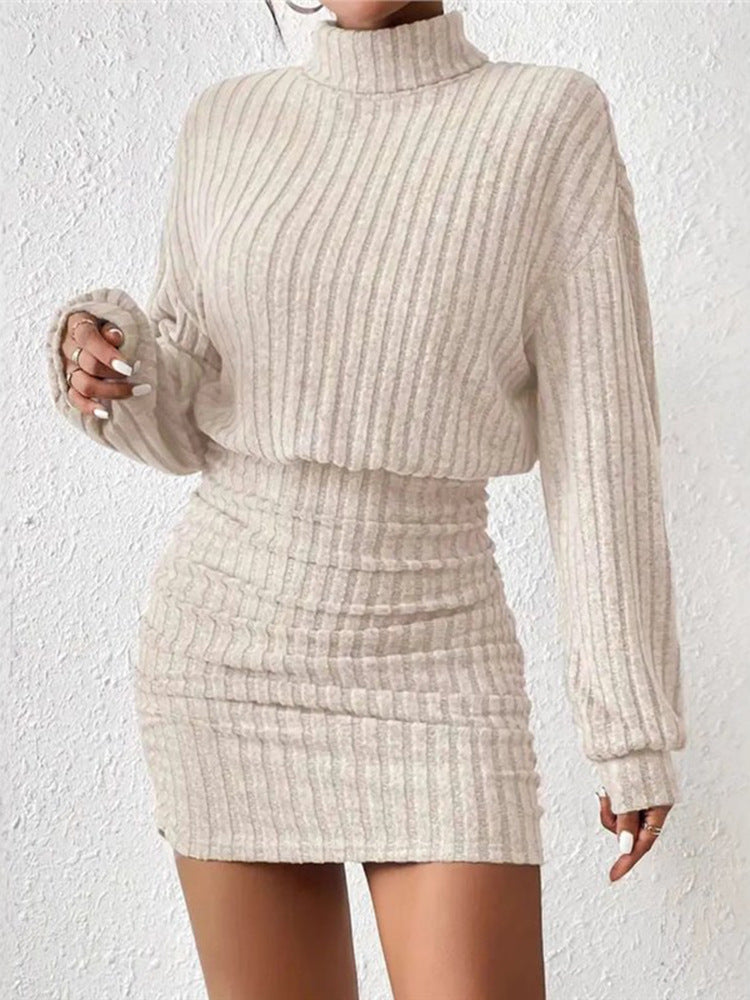 Abito a Maglia a Coste con Collo Alto Nora