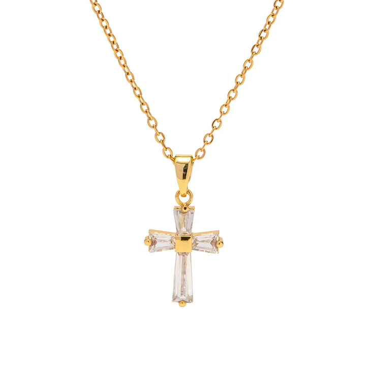 Collana con Pendente a Croce in Diamanti Eleganti