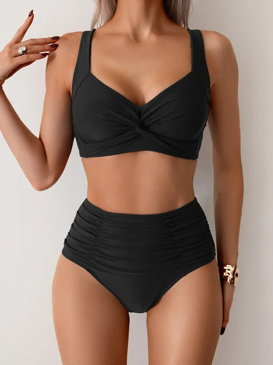 Costume da bagno estivo a vita alta elegante