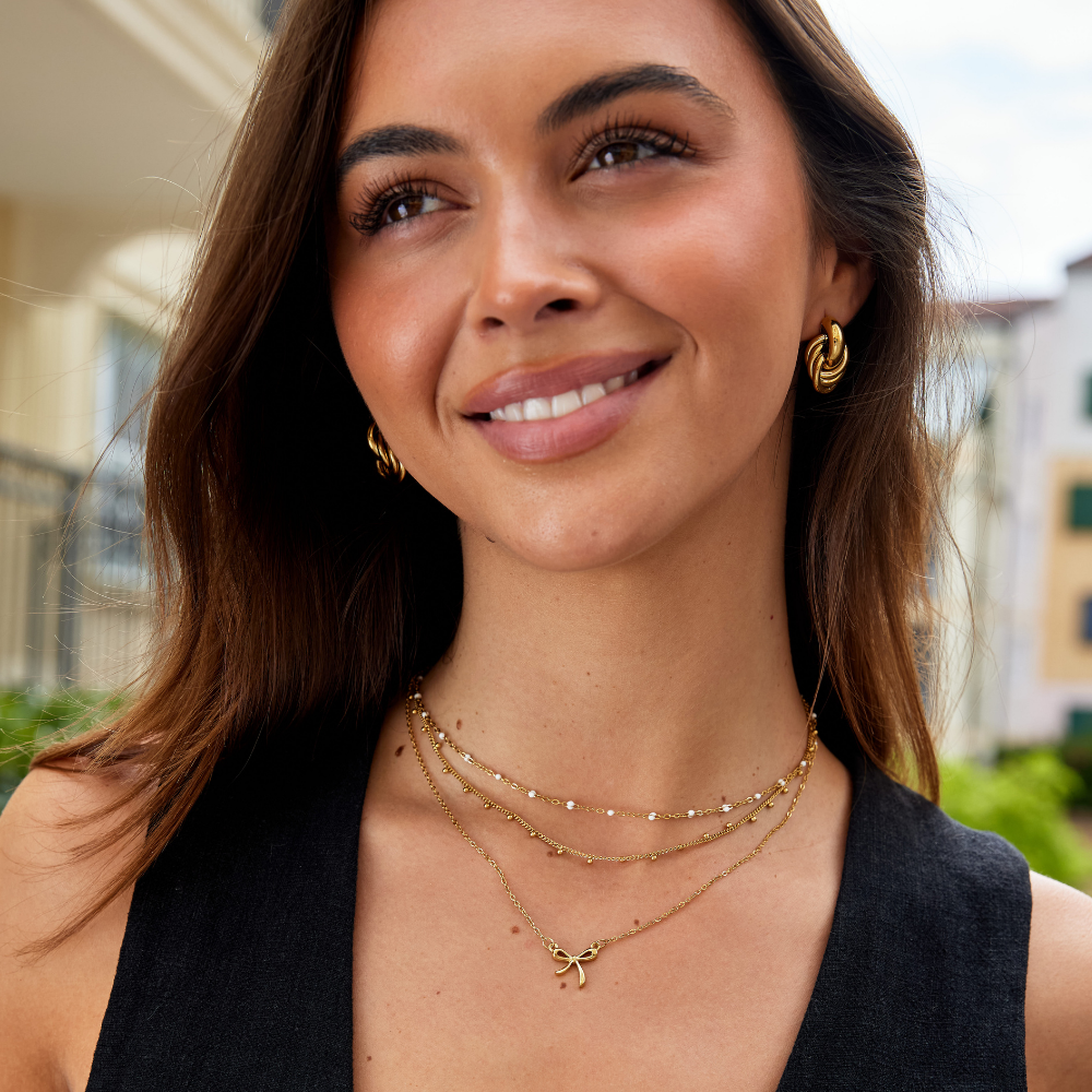 Collana di perle bianche pulite