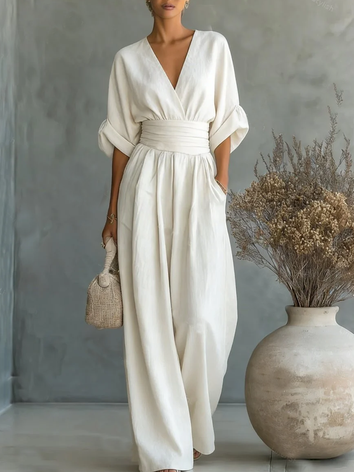 Combinazione elegante con scollo a V e vita alta