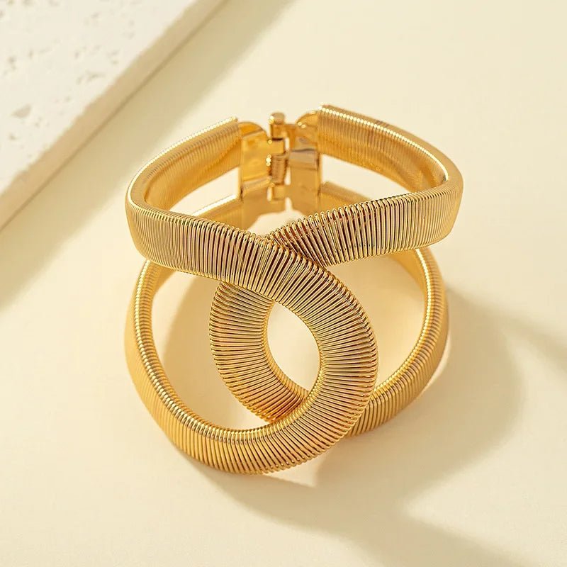 Bracciale Chunky a Cuffia con Design a Spirale