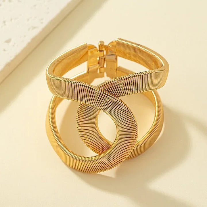 Bracciale Chunky a Cuffia con Design a Spirale