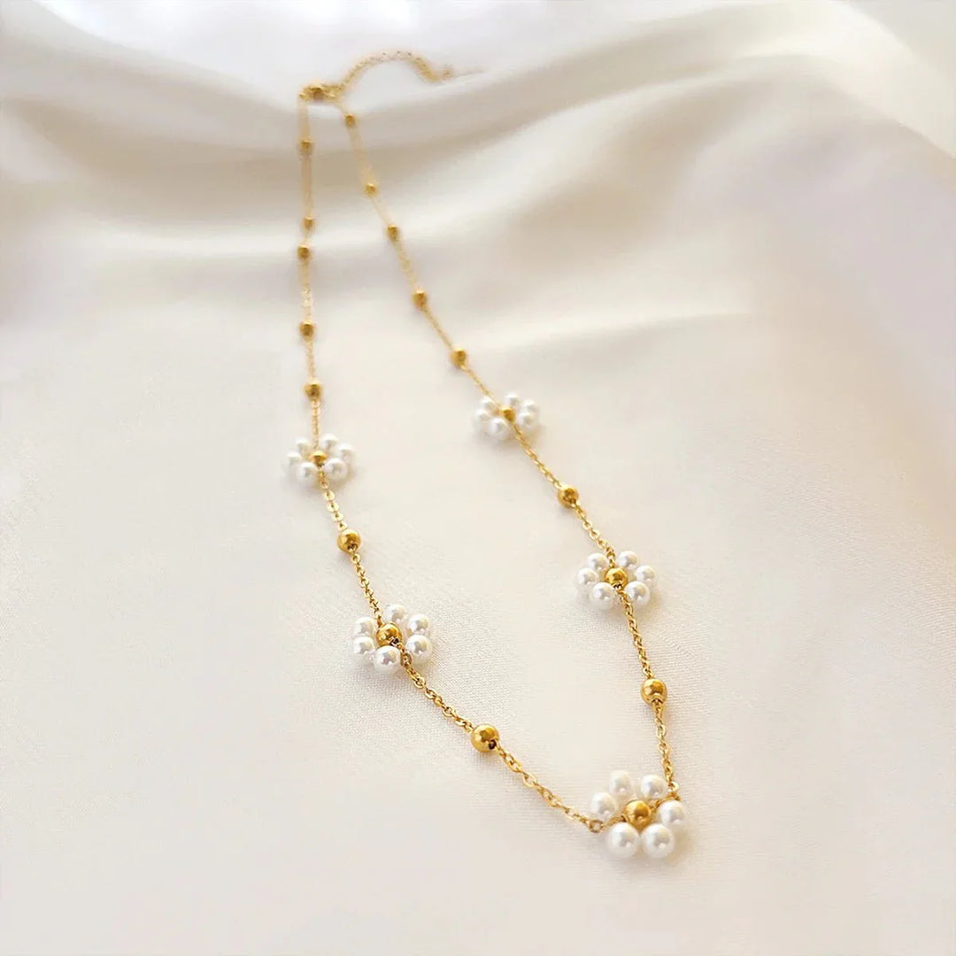 Dainty Daisy Necklace and Bracelet Set