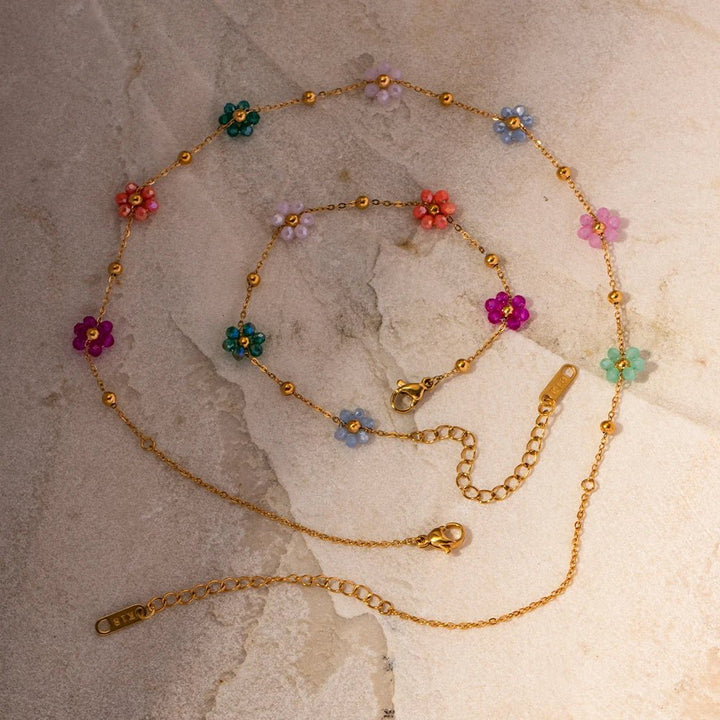 Delicata Collezione di Gioielli Floreali Primaverili