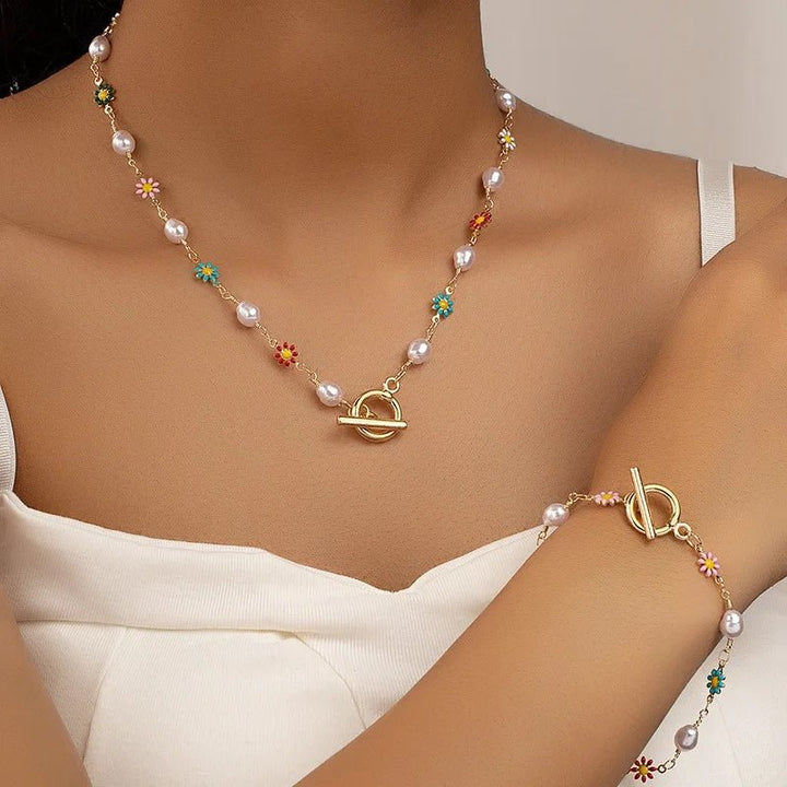 Set di Collana e Bracciale con Delicate Perle Floreali Primaverili
