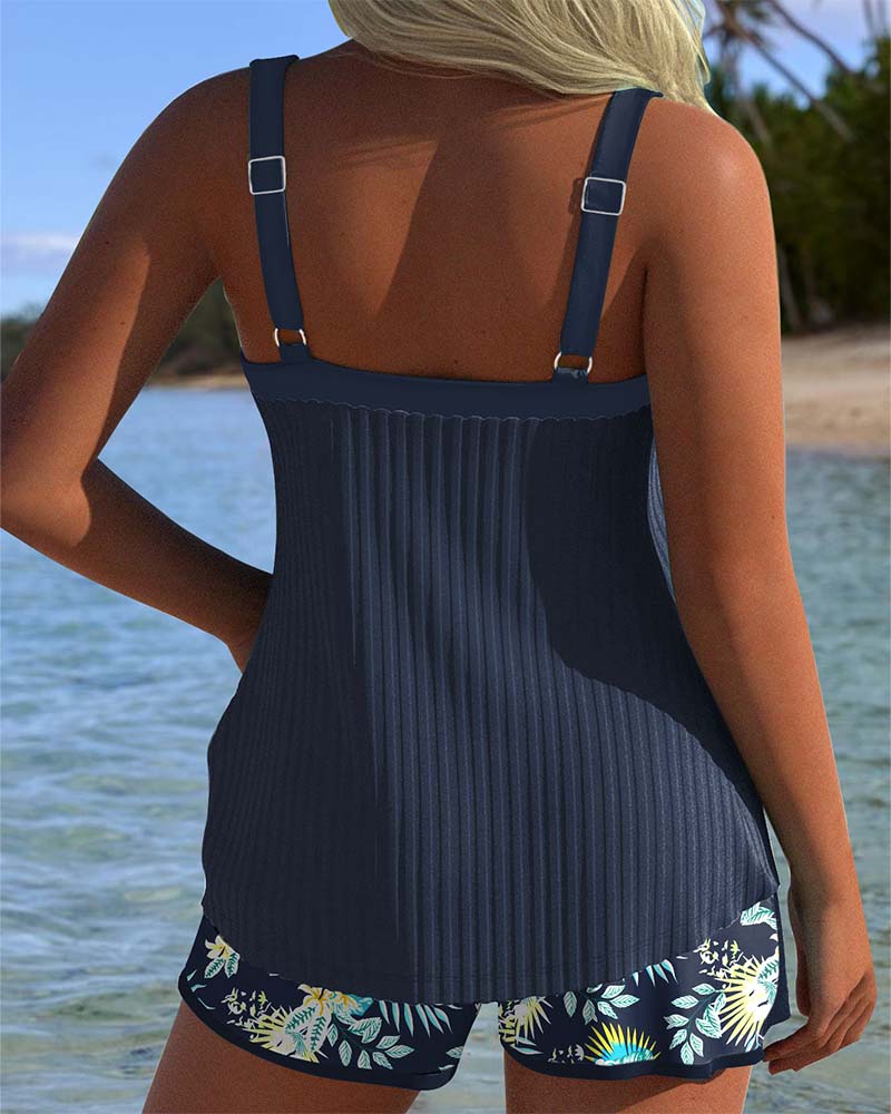 Bloom | Tankini a righe con pantaloni da spiaggia coordinati