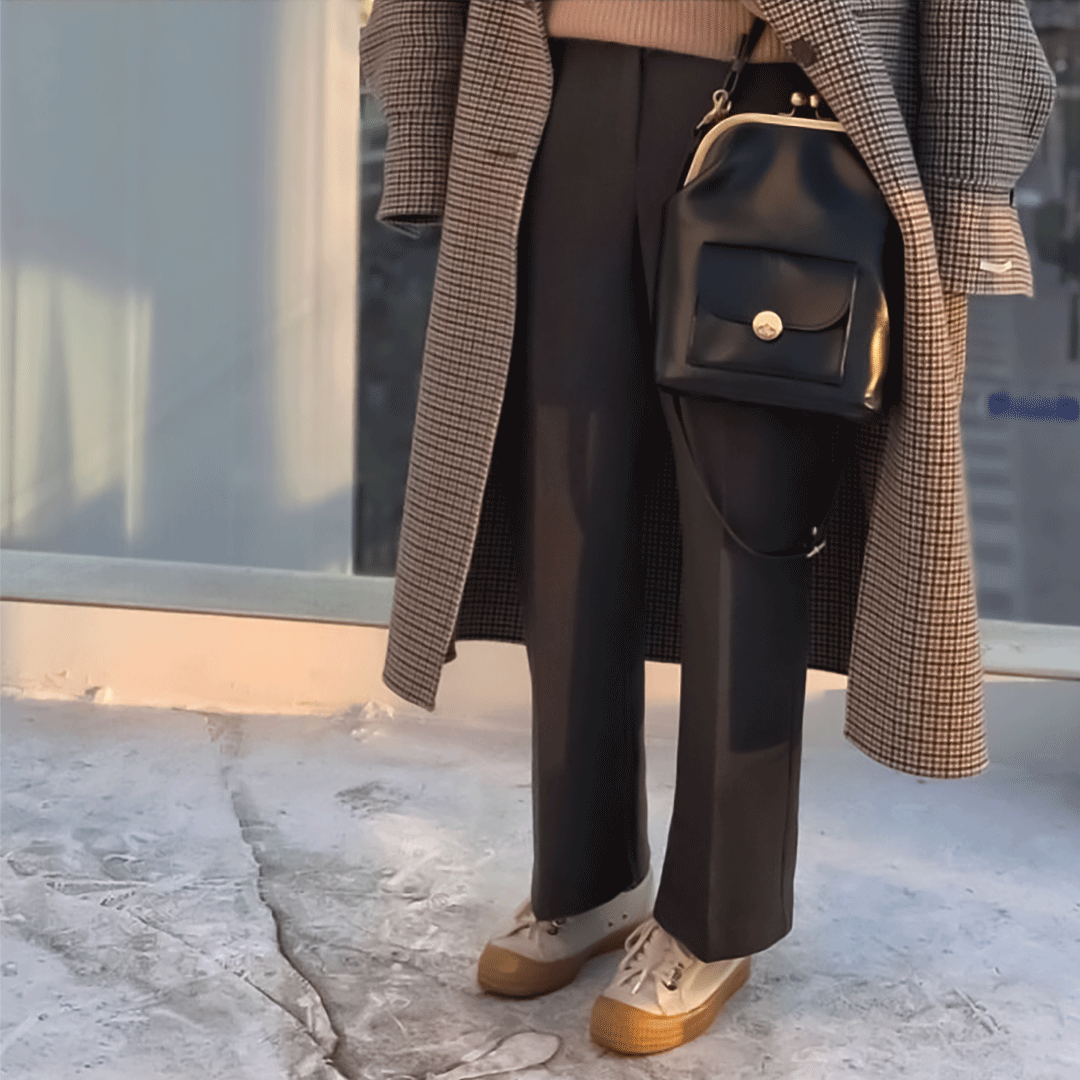 Max Vintage Bag - Elegantly Chic Retro Pieces