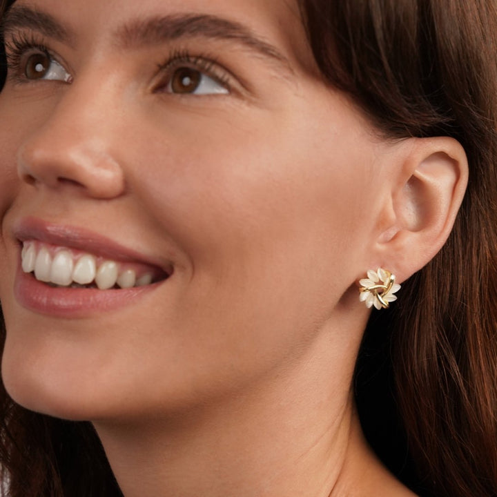 Orecchini in Oro con Fiori di Opale