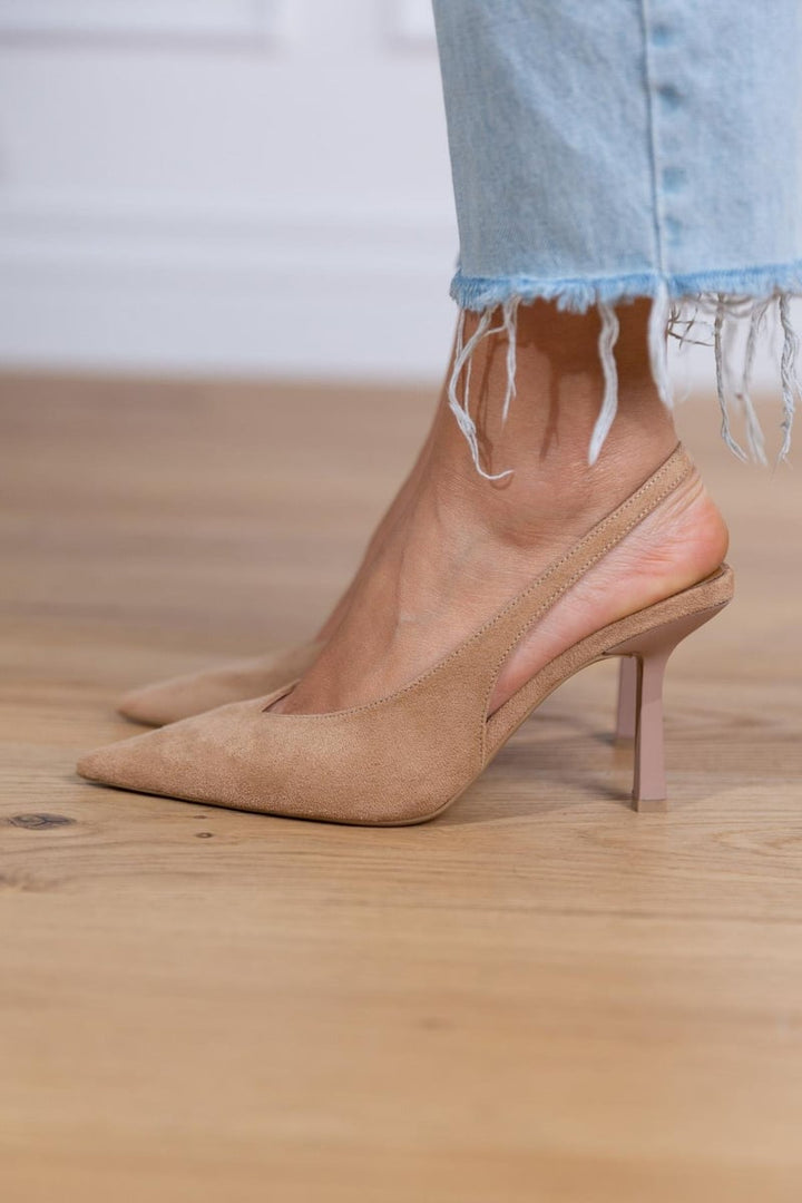 Marlena™ | Nudo Slingback with Décolleté Design