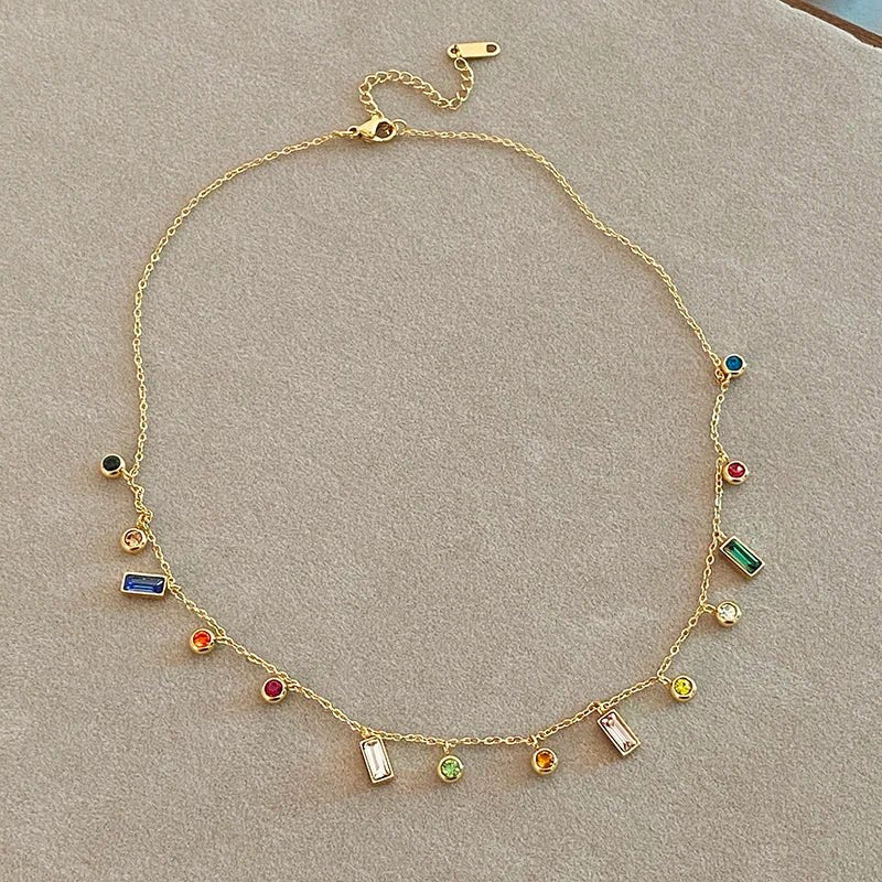 Choker Elegante con Cristalli Dainty Distribuiti