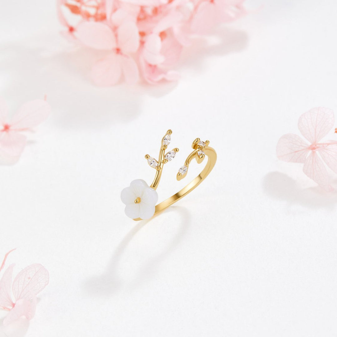 Rise - Anello con Fiori Bianchi