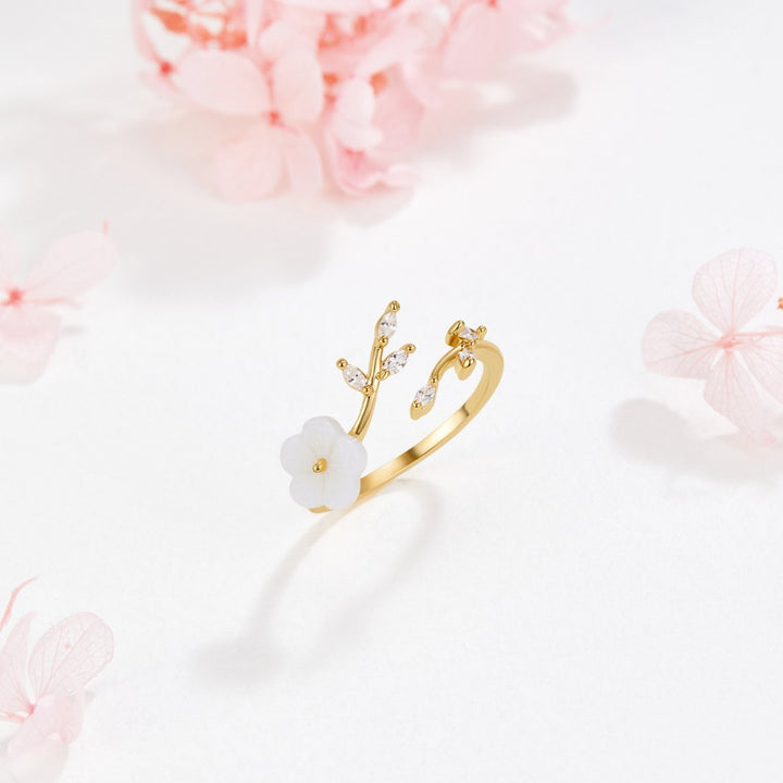 Rise - Anello con Fiori Bianchi